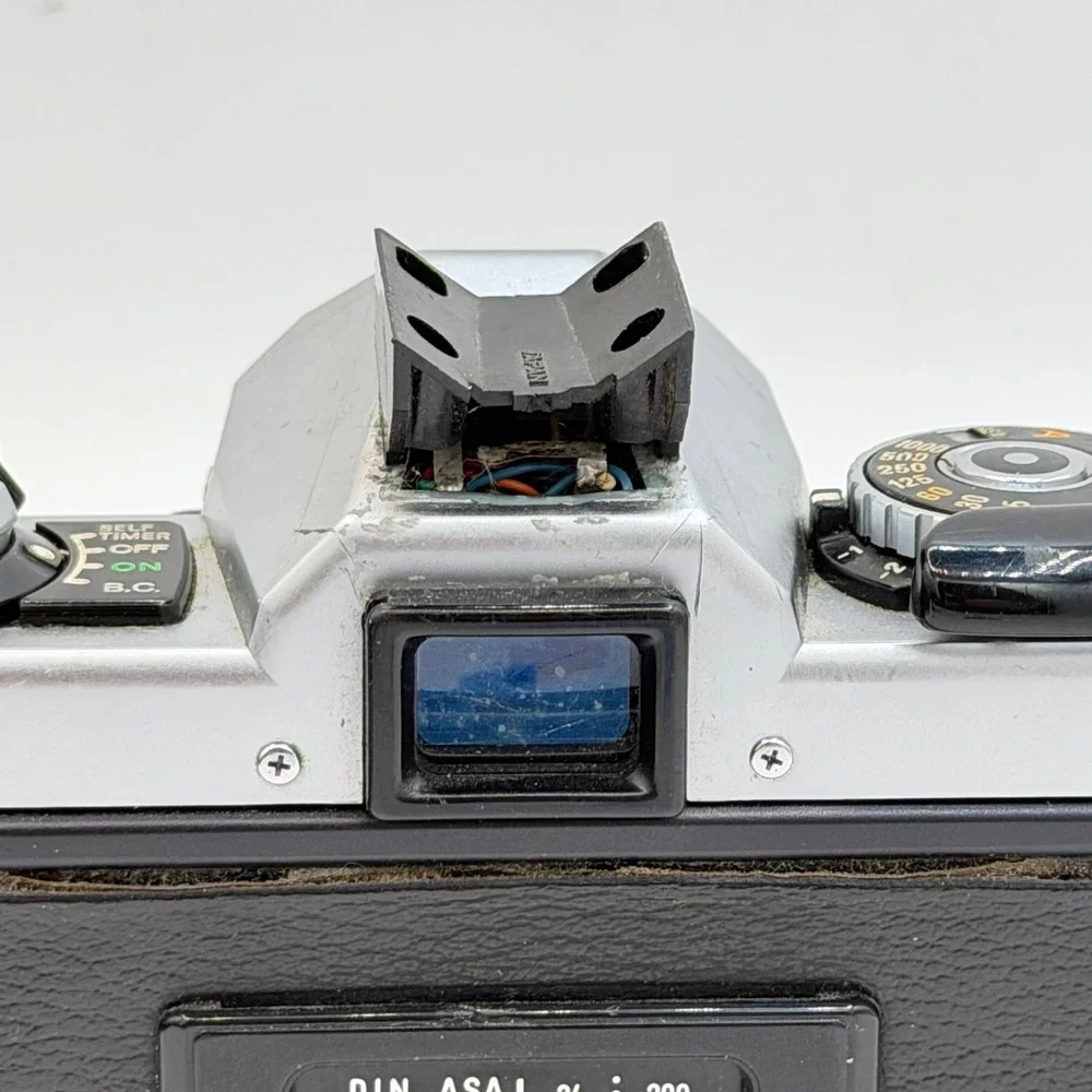 Minolta SLR Camera Body Lot XE-7 XG-M XG 2 35mm Film Vintage PARTS OR REPAIR